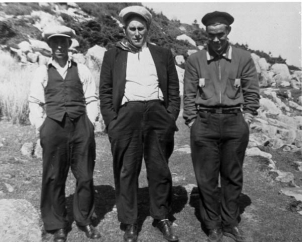 042: l-r Jack Bishop, Mike Rodgers, Jim Corrigan. [courtesy of Jessie (Griffin) Bishop]  - Jack son of John Bishop &amp;amp; Mary Corrigan; Mike son of William Rodgers &amp;amp; Catherine  McGee; Jim son of John Corrigan &amp;amp; Mary Barry.